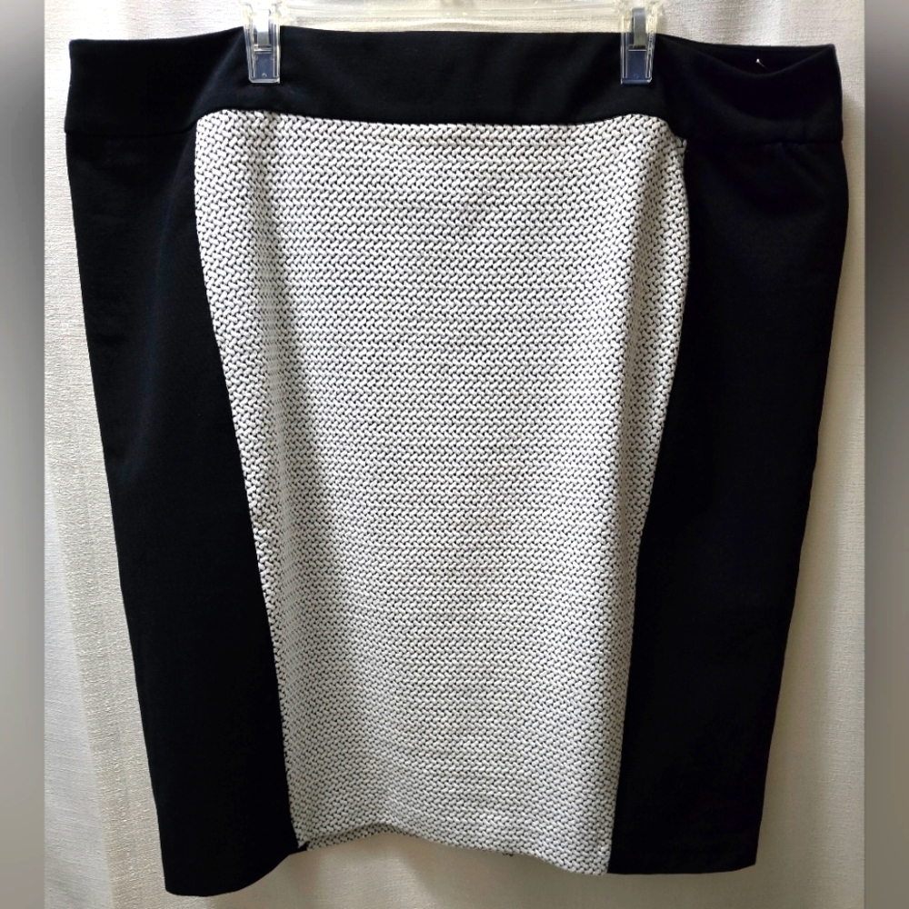 Liz Claiborne Woman 2x Skirt Black/White Colorblock Pencil Skirt Patterned NWT